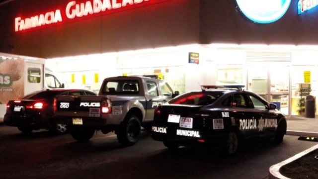 Asaltaron una Farmacia Guadalajara a mano armada, en Chihuahua