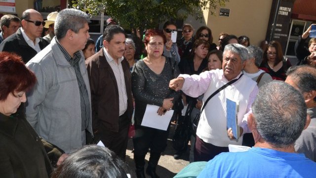 Exigen a Pensiones Civiles regresar descuento a pensionados del SNTE