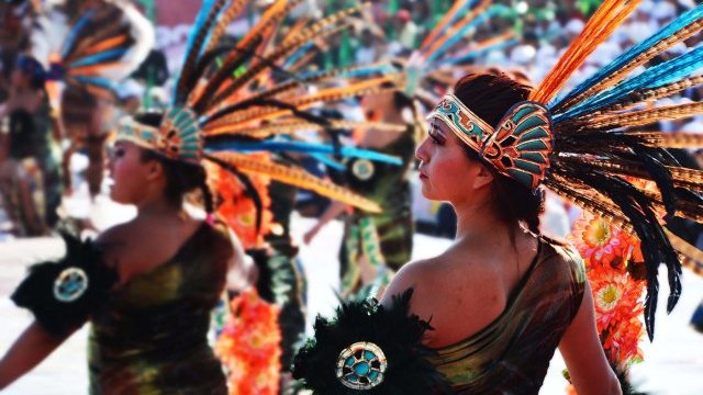¿Quiénes bailan en los grupos culturales de Antorcha?