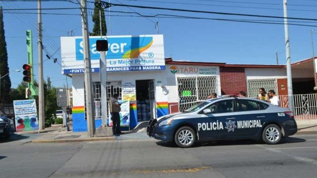 Violento asalto de una tienda de pinturas en Chihuahua