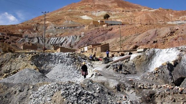 El trazo sucio de la minas, rastreado en tres continentes