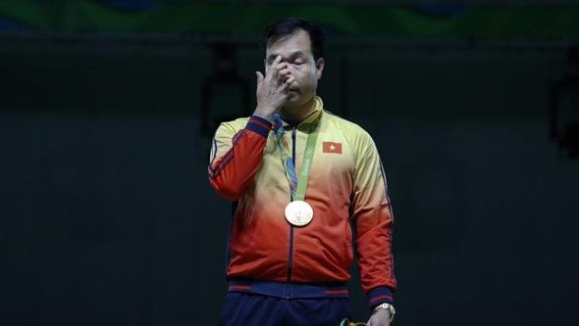 Hoang Xuan Vinh gana el primer oro para Vietnam en la historia