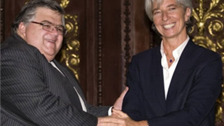 Carstens da la bienvenida a Lagarde al FMI