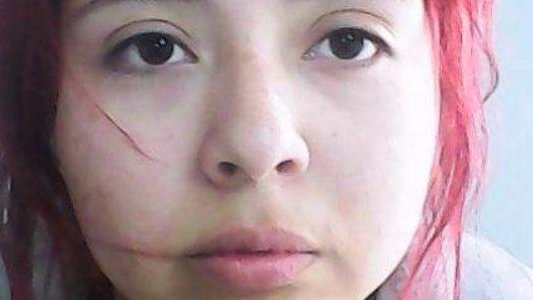Procesan a mujer por maltrato de su hija: no la alimentó en 15 días
