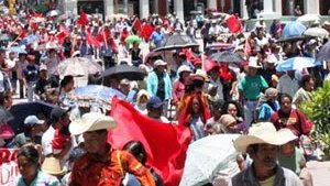 Marcha de 20 mil contra sordera y prepotencia del gobierno de SLP