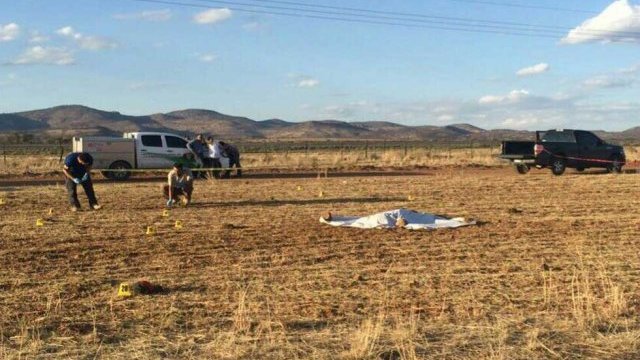 Encuentran a un ejecutado en la carretera Chihuahua a Cuauhtémoc