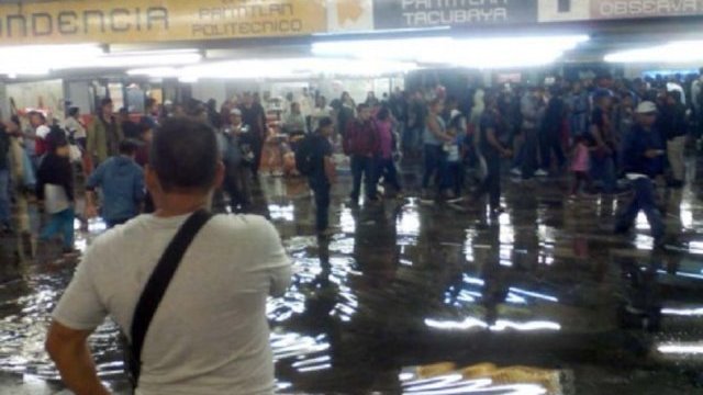 Otra vez el Metro: por inundaciones, suspenden servicio en la Línea A