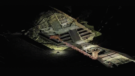 Arqueólogos hallan túnel de casi 2000 años en Teotihuacán