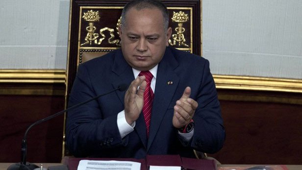 Oposición insiste en que Cabello sustituya a Chávez