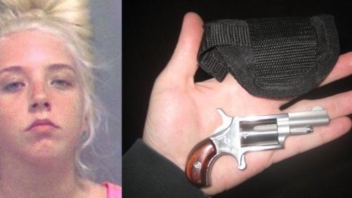 Adolescente arrestada escondía revolver en su vagina