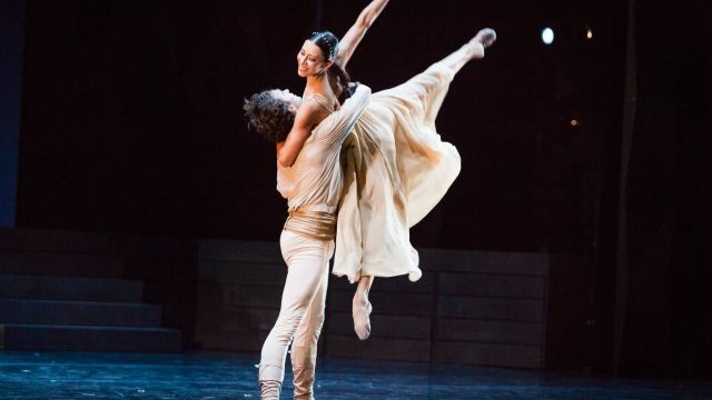 La bailarina mexicana Elisa Carrillo gana el mayor galardón de la danza clásica
