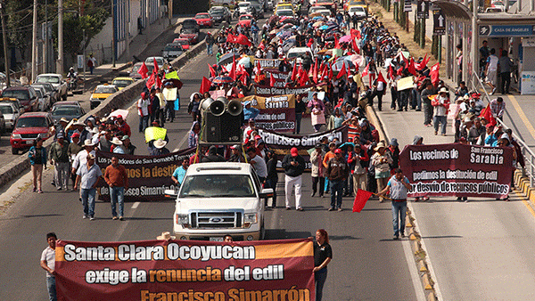 Exigen se destituya al alcalde de Ocoyucan; Congreso es sordo
