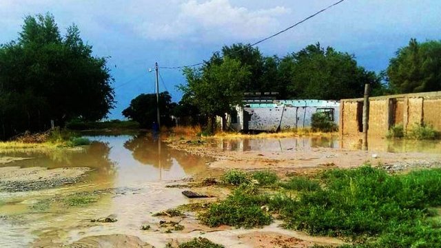 Tormenta inundó casas en colonia de Guadalupe Distrito de Bravos