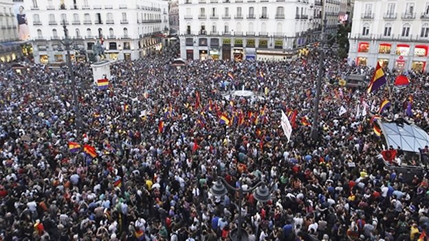 Piden desaparacer la monarquía de España