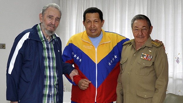 Recibe Chávez visita de Raúl y Fidel Castro en el hospital