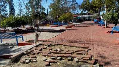 No han sido suficientes 2 administraciones municipales para reparar parque Granjas 