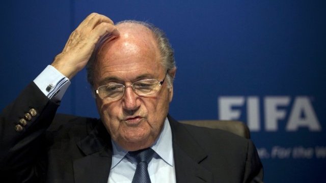 Investigación del FBI podría estar detrás de renuncia de Blatter