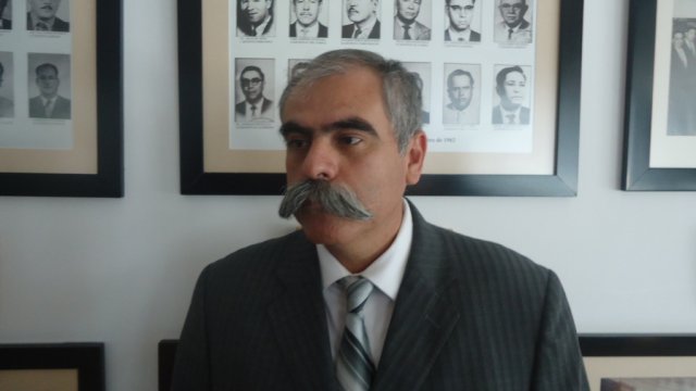 Todavía analiza Armendáriz reelegirse como Presidente de la CEDH
