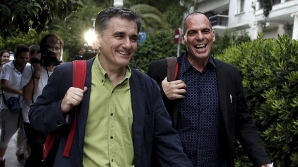 Grecia ya tiene nuevo ministro de Finanzas: Euclidis Tsakalotos