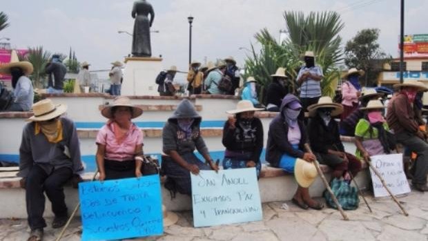 Más Ayotzinapa: comisarios de Chilapa denuncian que desaparecidos fueron entregados a la PF y la estatal
