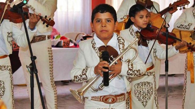 ¡Ofrecen clases de música en Tecomatlán!