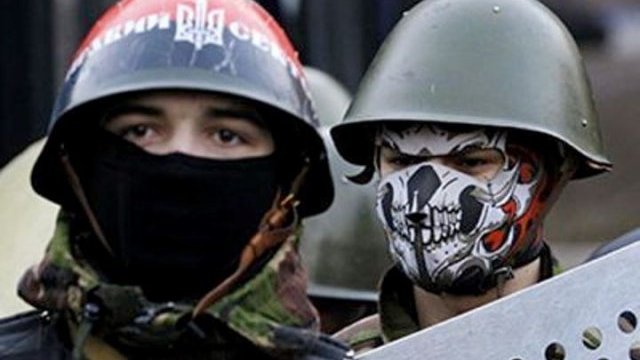 Nazis forman parte de la Guardia Nacional en Ucrania
