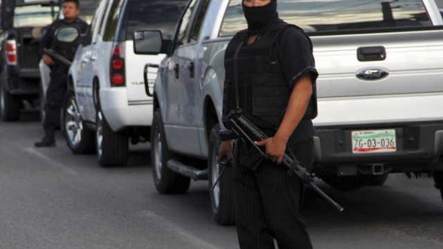 Deja 11 muertos balacera entre militares y sujetos armados en Guerrero