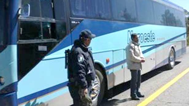 Aseguran mariguana en autobús entre Creel y San Rafael