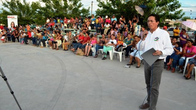 Ricardo Orviz recibió las peticiones de los antorchistas, quienes le refrendaron su apoyo