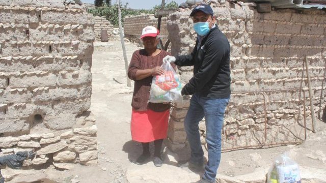 Ayuntamiento de Charcas realiza entrega de despensas en las comunidades