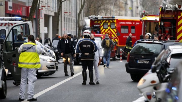 Toma de rehenes en tienda kosher en París; hay dos muertos