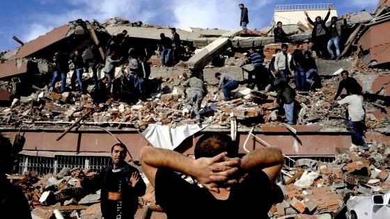 Un fuerte terremoto sacude al sudeste de Turquía