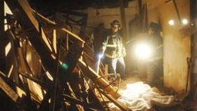Se derrumba techo en El Charco y mata a dos niños