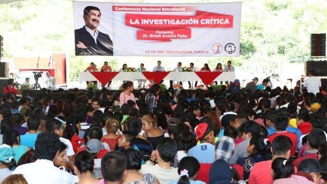 “Jóvenes deben ser guías de superación para el pueblo mexicano”: Brasil Acosta