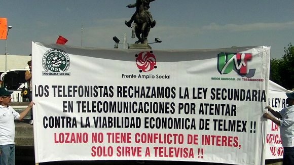 Marchan sindicatos contra reformas a ley de telecomunicaciones