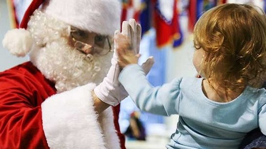 Santa Claus se lanza como candidato en Alaska