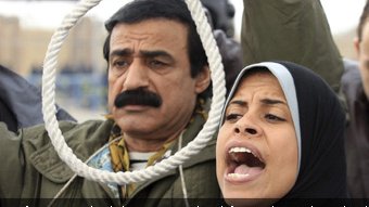 La Fiscalía egipcia pide la pena de muerte para el expresidente Hosni Mubarak 