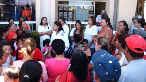 Alcalde de Delicias se compromete con los antorchistas