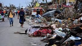 Llegan a cinco mil 719 los muertos por tifón en Filipinas