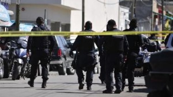 Acribillan a dos en Juárez y los dejan lesionados