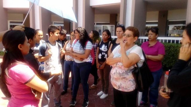 Antorchistas de Delicias obtuvieron respuestas a sus demandas educativas