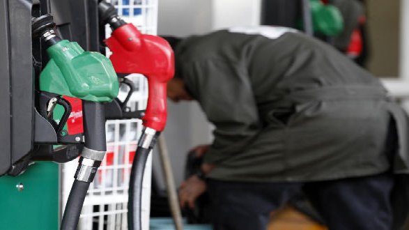Gasolineras roban 50 centavos por litro