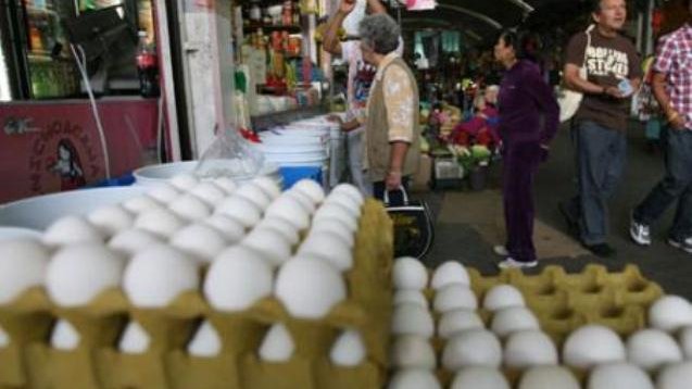 Detecta Profeco abusos en precio del huevo