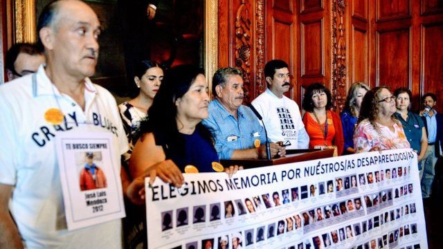 Se reúne gobernador con familiares de desaparecidos