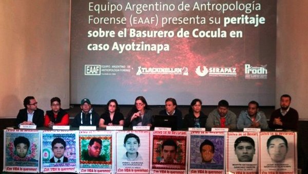 Forenses niegan versión de incineración de los 43 de Ayotzinapa