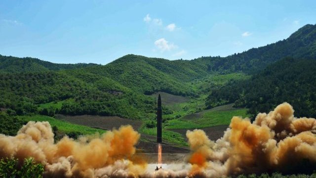 Asegura Corea del Norte que lanzó con éxito un misil intercontinental