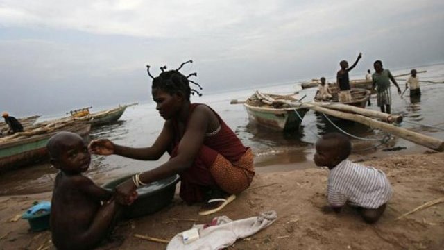 Mueren al menos 129 personas en naufragio en el Congo