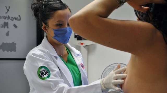 Detectan muchos casos de cáncer de mama y cérvico- uterino en Chihuahua
