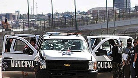 Comando ejecuta a jefe policiaco en Juárez
