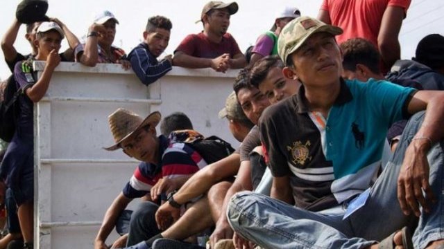 Yunes se retracta: por falta de agua en CDMX pide a migrantes quedarse en Veracruz